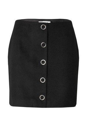 Zwarte minirok van zachte stof, met een frontale knoopsluiting met zilveren ringaccenten en een aangesloten silhouet.
