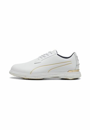 Białe buty golfowe z gładką skórzaną cholewką i złotymi akcentami. Okrągły nosek oraz teksturowana podeszwa zapewniają przyczepność. Oferują klasyczny system sznurowania.