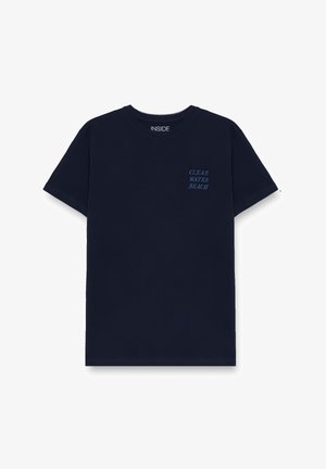 INSIDE, CAMISETA CLEAR WATER BEACH - Camiseta estampada - azul
