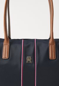 Tommy Hilfiger POPETTE TOTE  - Cabas - space blue corp