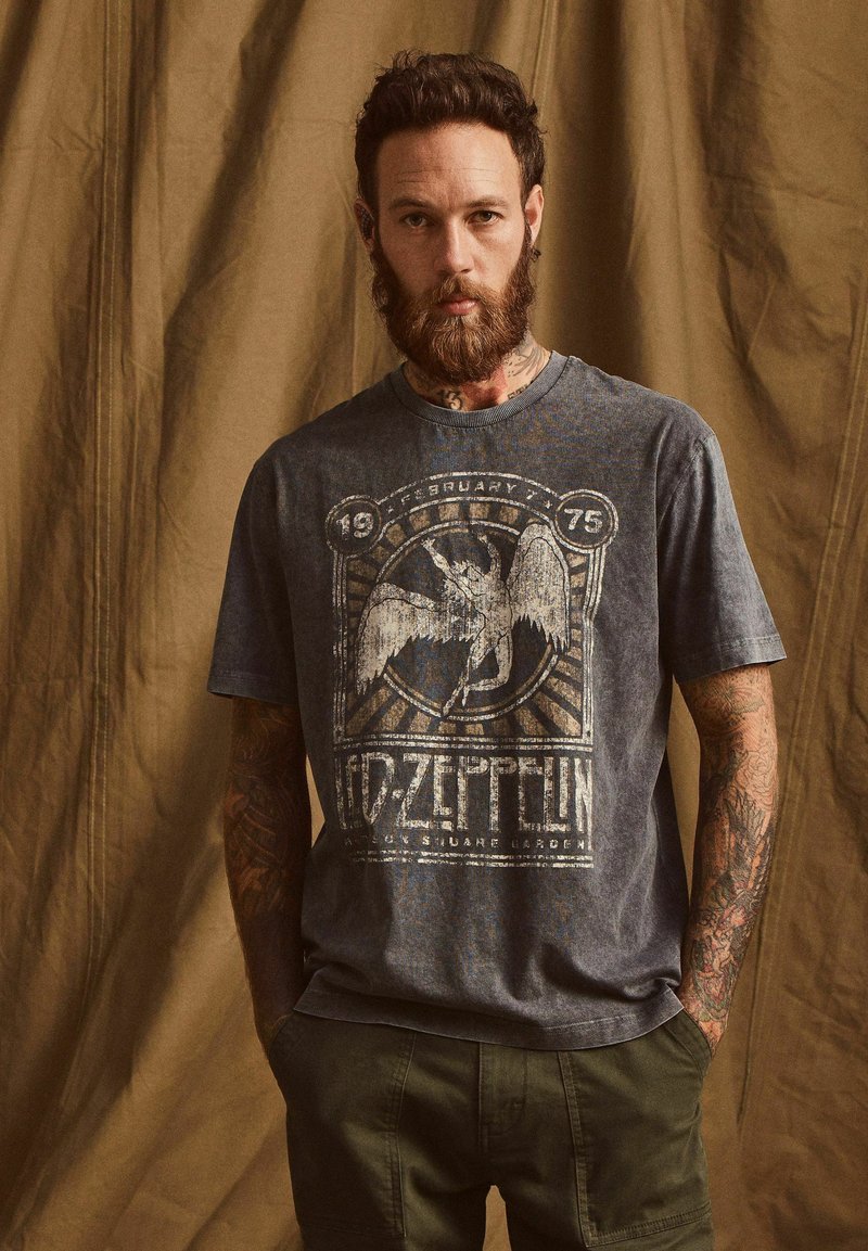 Next LICENCE  - Majica kratkih rukava s printom - grey acid wash led zeppelin