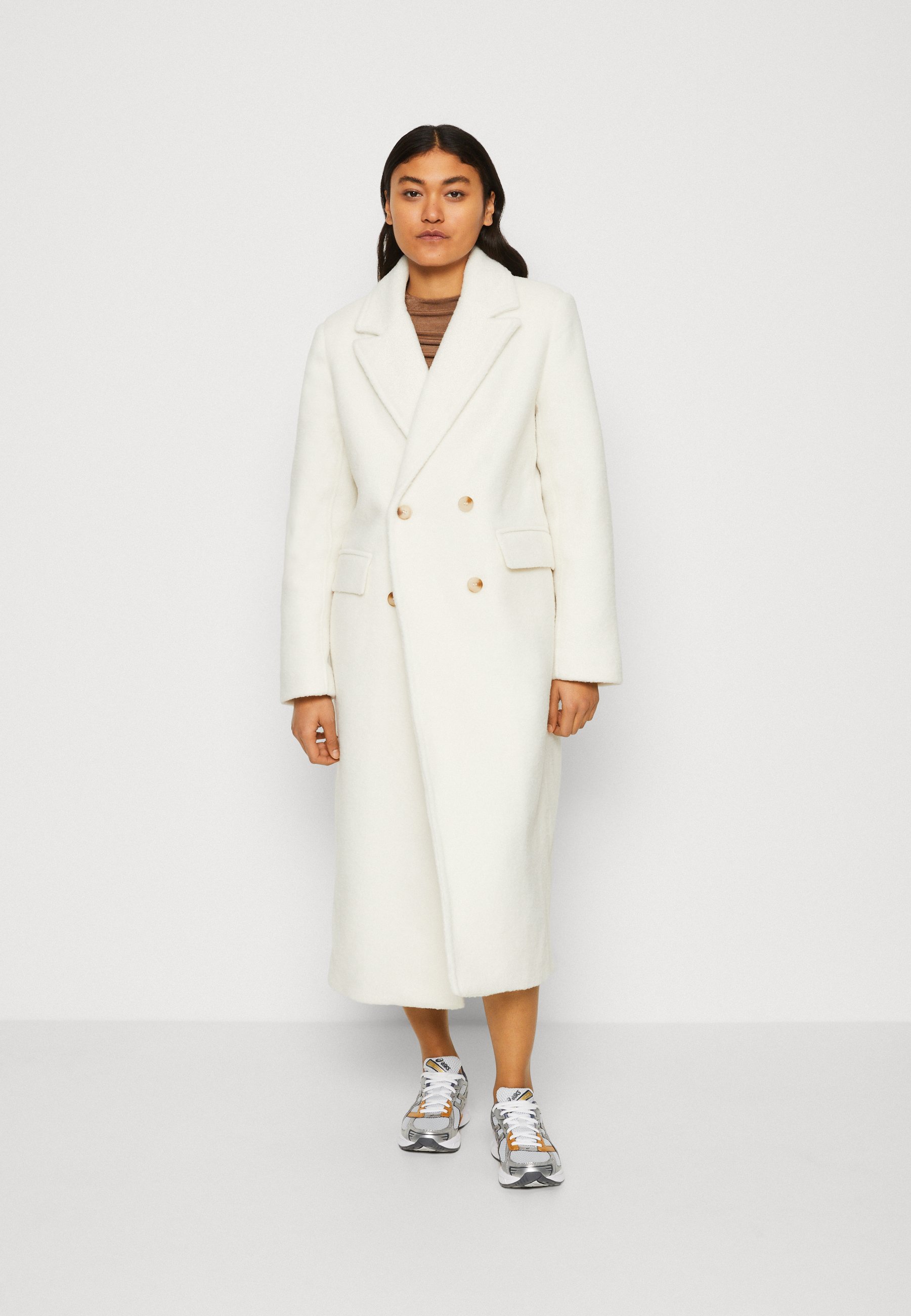 Manteau Femme Kiabi Taille 46 Gris - Mi-long, Satin, Doublure Polyamide, Occasion Très Bon état