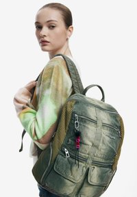 Desigual LARGE COMBINED - Tagesrucksack - green