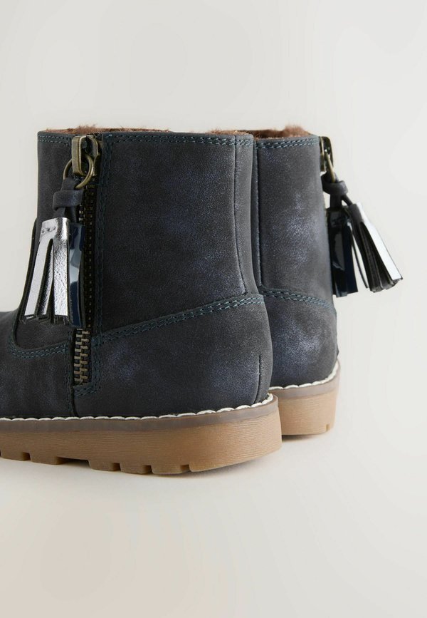 STANDARD FIT- CHELSEA ZIP TASSEL – Lauflernschuh