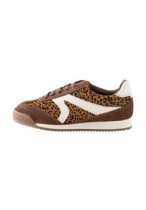 REGULAR FIT RETRO - Sportbačiai - suede leopard print