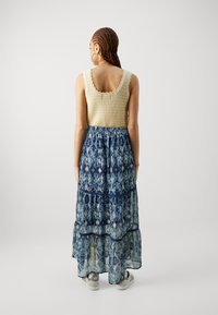 ONLY ONLVIVA LIFE MAXI SKIRT - Maxi szoknya - forever blue/ethnic rebel