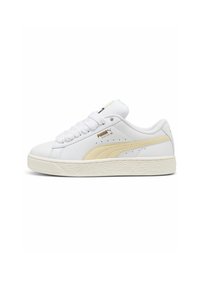 Unselected, white-creamy vanilla
