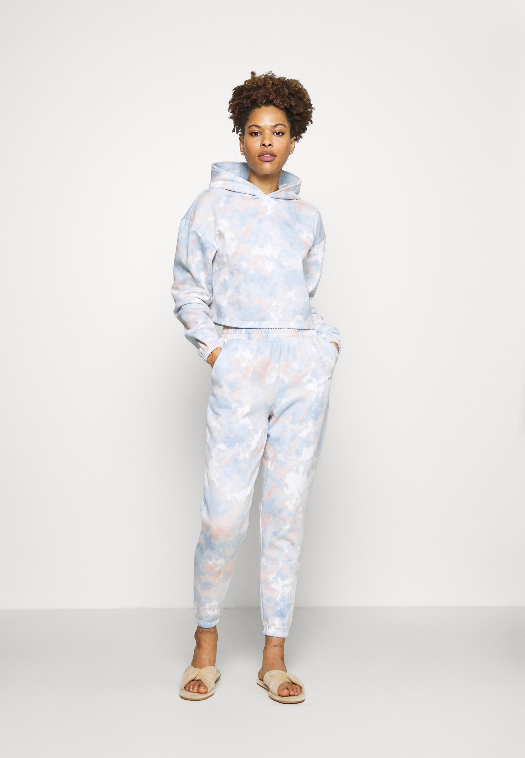 Women TIE DYE CROPPED HOODY - Pyjama top Women TIE DYE CROPPED HOODY - Pyjama top