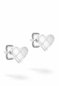 Boucles d'oreilles en argent en forme de cœur avec une finition polie, présentant un motif en diamant et de petits accents circulaires. Fermeture simple à tige.