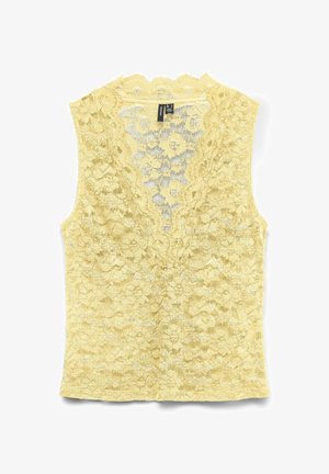 Kollane varrukateta pitsist top lillemustriga ja V-kaelusega, poolläbipaistev kangas, tasapinnaline valgel taustal.