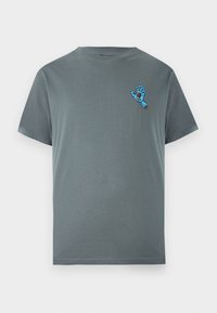 Grå T-shirt med korte ærmer og et lille blåt skrigende håndgrafik på venstre brystområde.