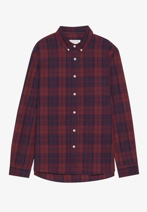 Rot und marineblau kariertes Hemd mit Knöpfen. Verfügt über lange Ärmel, einen spitzen Kragen und eine einzelne Brusttasche mit geradem Saum. Aus Baumwollstoff.