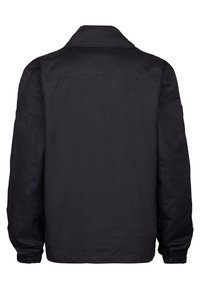 Jachetă ușoară neagră cu guler în picioare, manșete elastice și o textură netedă, având un design curat și simplu, fără închideri vizibile.