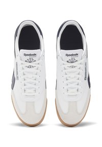 Reebok Classic CAMPIO XT UNISEX - Sportcipő - ftwrwhite vectornavy rbkgum