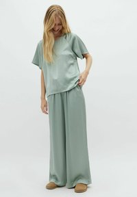 mbyM ASAKA-M - Tygbyxor - jade