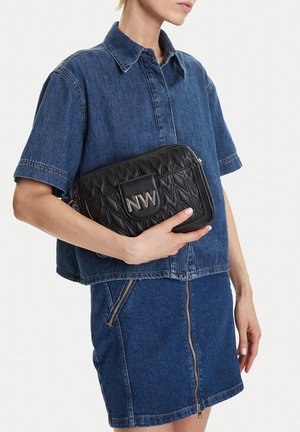 Nine West, NINE WEST BAG WOMEN'S BLACK CEO-ASTORIA-ALLURE-01-LX10166 - Borsa a tracolla - black