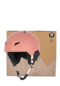 Rosa hjälm med justerbara hakremmar, inre stoppning och ventilationshål. Förpackad i en brun låda med ett bergslinjärmönster. Storlek M.