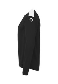 Sort langærmet skjorte med en tætsiddende pasform, der har hvide detaljer ved skuldrene og et cirkulært logo på overarmen. Glat tekstur.