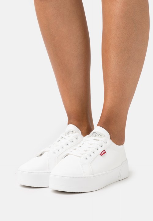 Vans UA AUTHENTIC PLATFORM 2.0 Skeittikengät true white/valkoinen