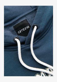 Ausgewählt, navy blue