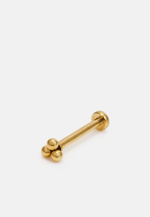 Zelta stieples auskars ar trim sferiskām akcentiem. Gluda tekstūra, cilindriskā forma un pulēts apdare.