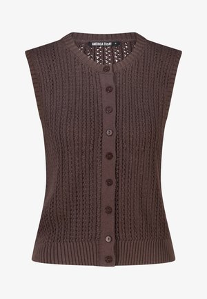 Cardigan marron tricoté sans manches avec motif torsadé vertical, col rond et fermeture à boutons sur le devant.