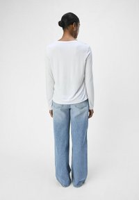 Object V-AUSSCHNITT - Langærmet T-shirt - white