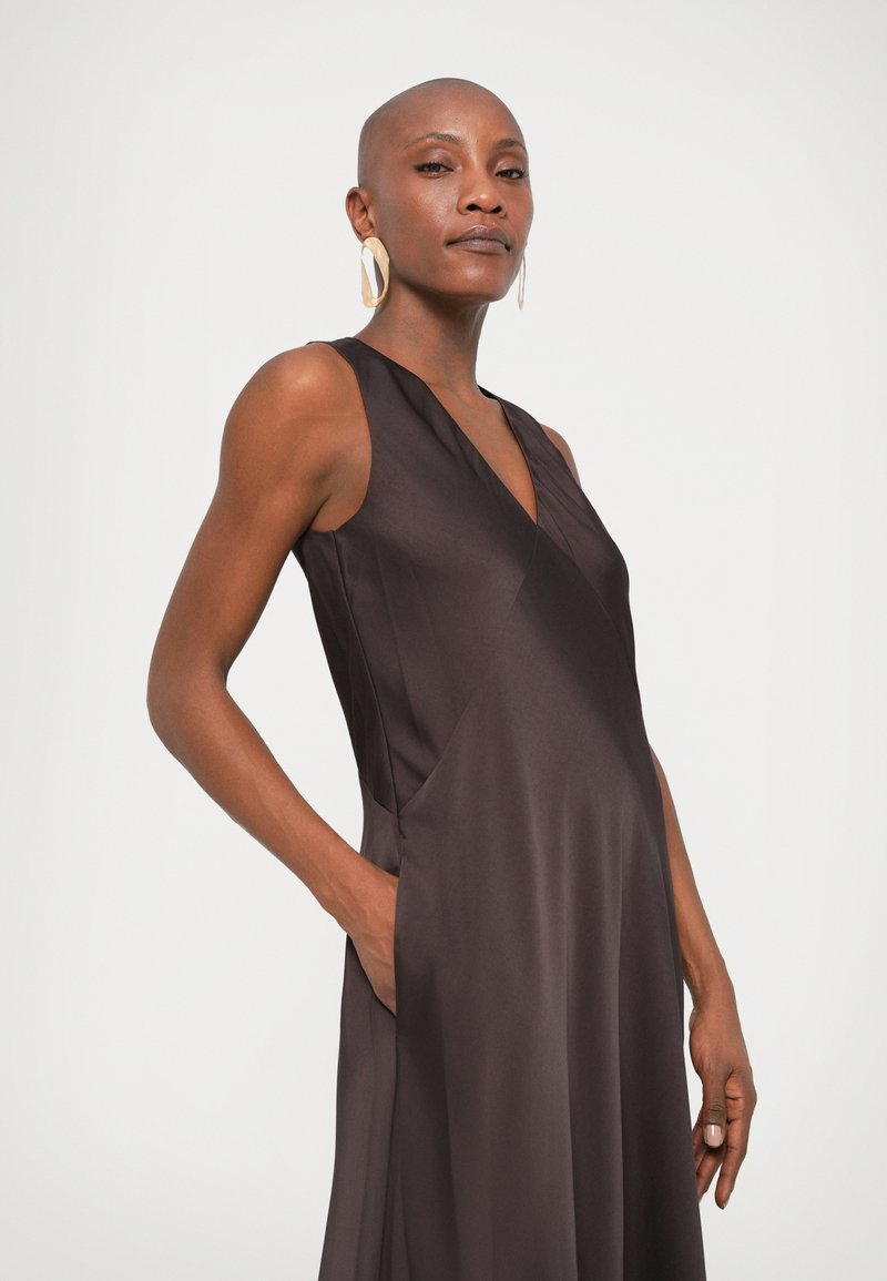 MICHAEL Michael Kors V NECK MIDI DRESS - Day dress - chocolate/brown -  Zalando