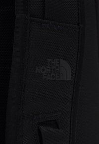 The North Face BASE CAMP FUSE BOX - Ruksak - black