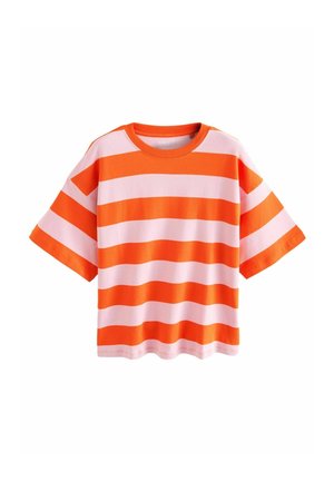 T-shirt à manches courtes avec larges rayures horizontales orange et rose clair, col rond et coupe décontractée.