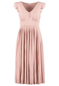 Ärmelloses pinkes Midi-Kleid mit plissiertem Rock, rüschierten Kappenärmeln, V-Ausschnitt und dekorativen Knöpfen am Oberteil.