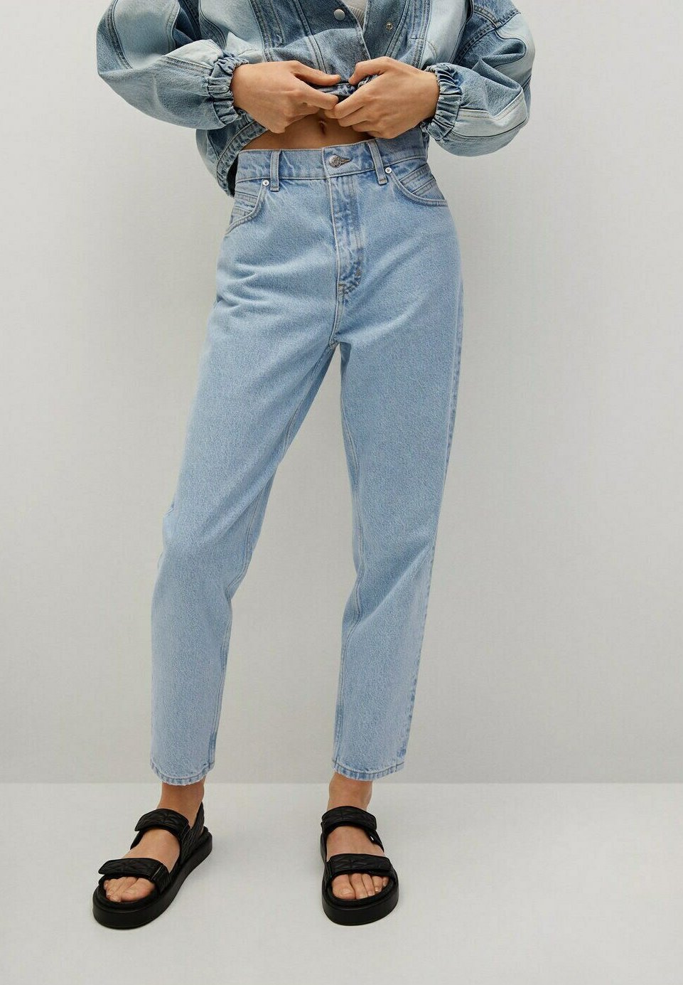 Mango MOM90 - Jeans Tapered Fit - lichtblauw/Lichtblauw - Zalando.nl