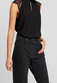 Vero Moda Blouse - black