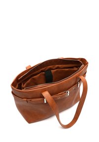 Brun läder tote bag med silverdetaljer, dragkedjeöppning och ett rymligt inre. Har platta handtag och en mjuk yta.