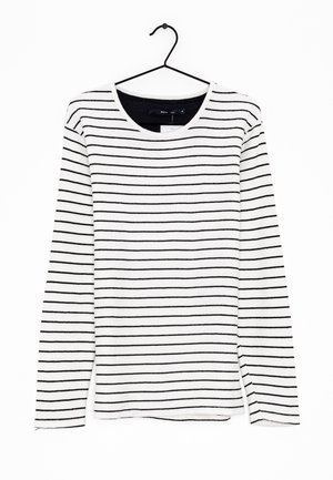 Suit Pullover - white