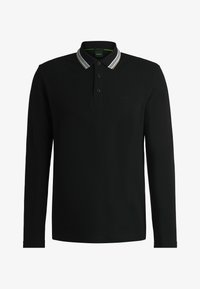 Seleccionado, charcoal five