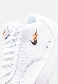 Nike Sportswear Sneakers basse - white