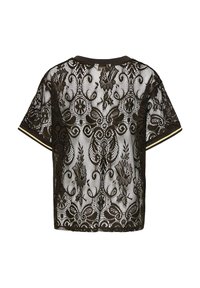 Haut en dentelle noir à manches courtes avec motifs floraux et ornés, col rond, et bordure rayée subtile sur les bords des manches.