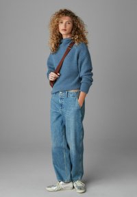 Next Vesta - blue