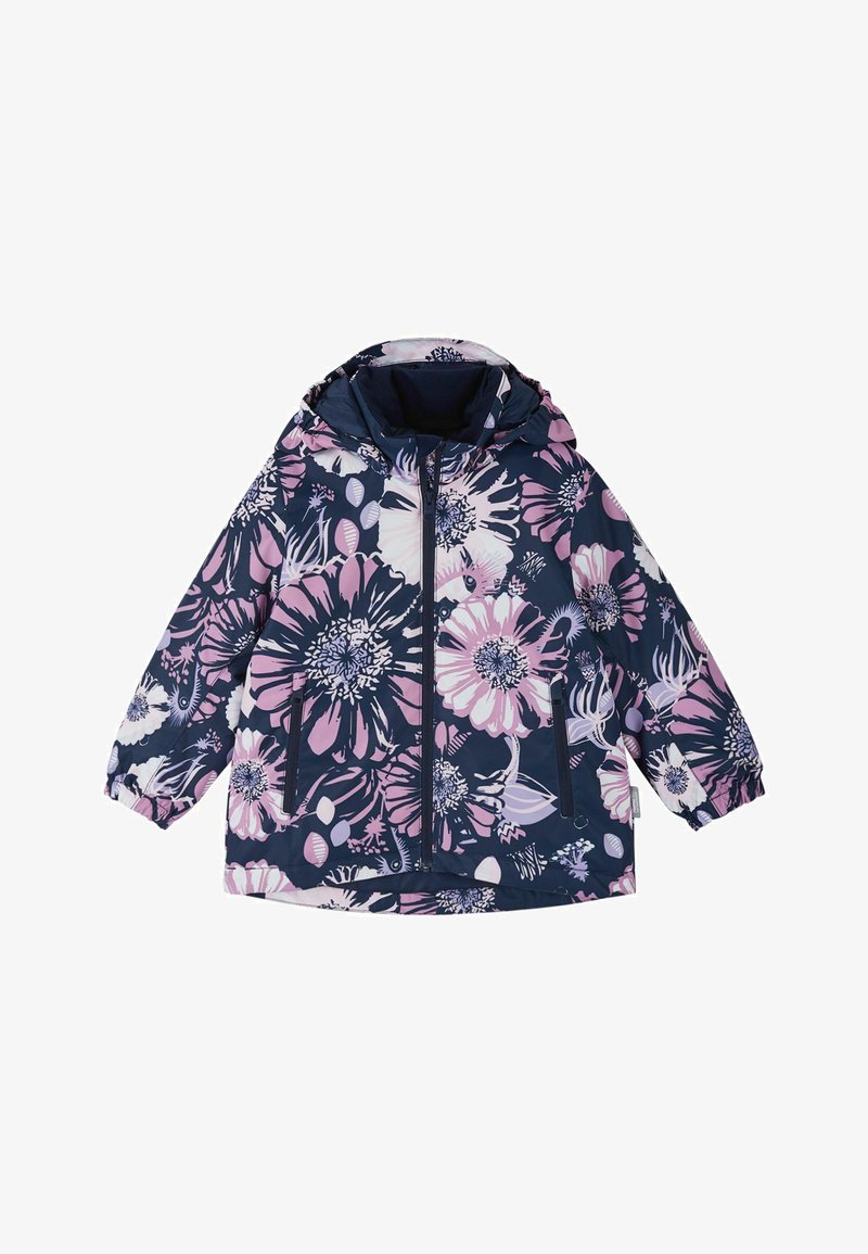 Giacca da pioggia con motivo floreale che presenta uno sfondo blu navy con fiori rosa e bianchi, un cappuccio, zip frontale e polsini elasticizzati.