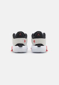 Jordan JORDAN ONE TAKE 5 - Basketsko - white/university red/black