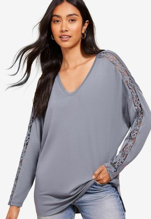 V NECK - Pitkähihainen paita - blue crochet