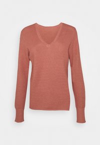 V-Ausschnitt Pullover in Korallenfarbe, mit strukturiertem Strickmuster, langen Ärmeln, gerippten Bündchen und Saum, weichem Stoff und leichtem Design.