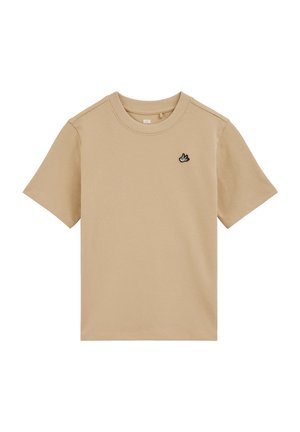 Beige T-shirt met korte mouwen en een ronde hals, met een klein zwart-wit geborduurd vogellogo op de linkerborst.