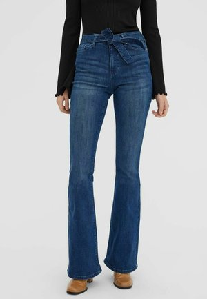 Vero Moda VMSIGA - Flared Jeans - medium blue denim