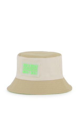 BOB AVEC BADGE - Chapeau - craie