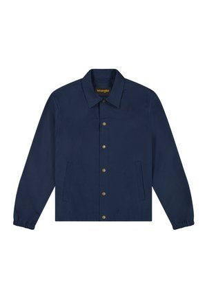 Μπουφάν σε ναυτικό μπλε χρώμα με κουμπιά, μακριά μανίκια, ελαστικές μανσέτες, δύο μπροστινές τσέπες και μυτερό γιακά.