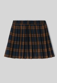 Jupe plissée bleu marine avec un motif à carreaux marron. Dotée d'une taille élastique et d'un tissu léger pour plus de confort.