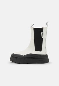 Selected, vaporous gray