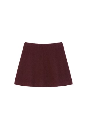 Burgunderrotes Woll-Minirock, A-Linien-Form, mit einem schlichten Design ohne sichtbare Verschlüsse oder Verzierungen. Weiche Textur, leicht.